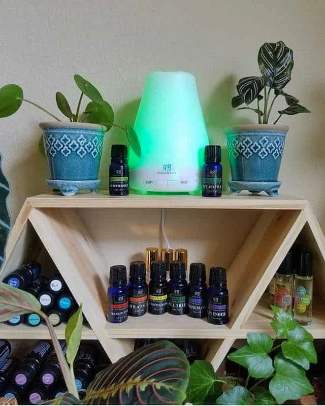 Best Aromatherapy Essential Oils, Benefits of Essential Oils, Essential Oils for Sleep, Radha Beauty