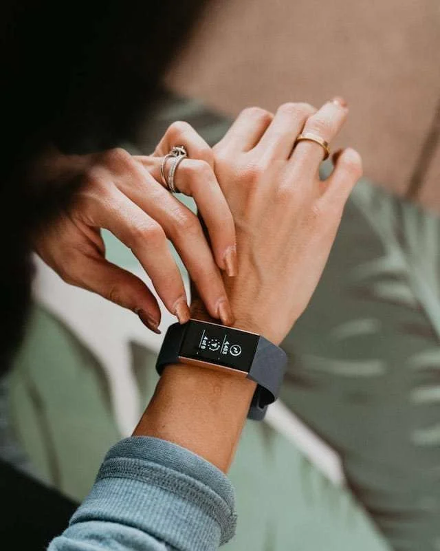 Best Fitness Trackers, Activity Trackers, Best Fitness Trackers Budget, Trackers Amazon, Fitbit Charge 3