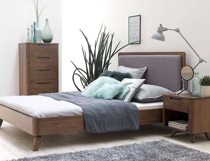Upholstered Modern Platform Bed