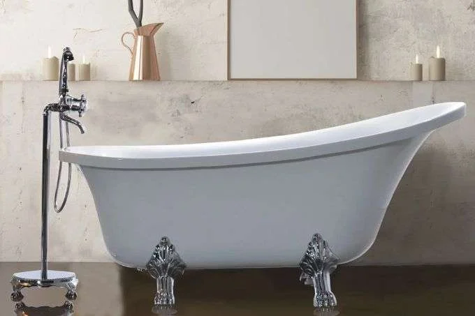 Traditional Clawfoot Tubs
