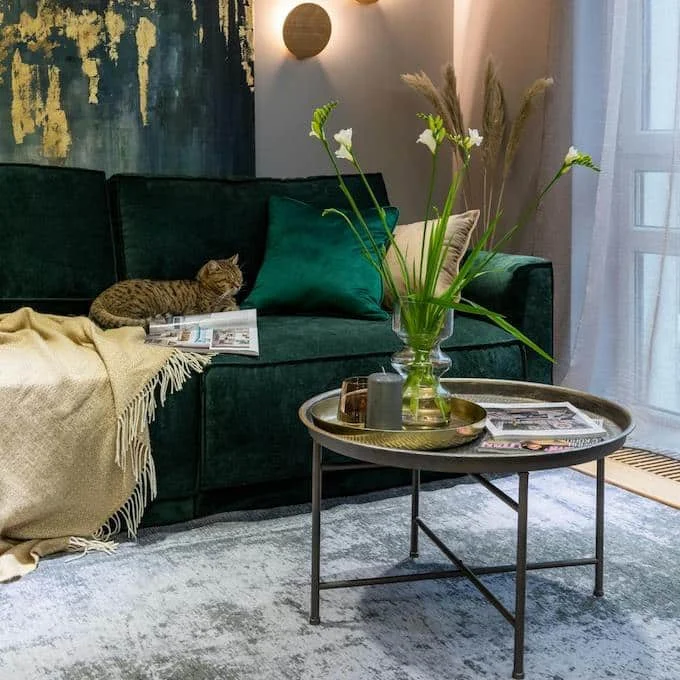 glass vase coffee table styling