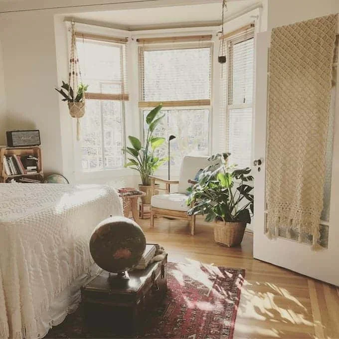 Cozy Bedroom Lighting