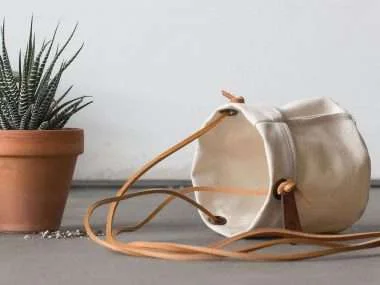 Best Hanging Planters Ftr Canvas White