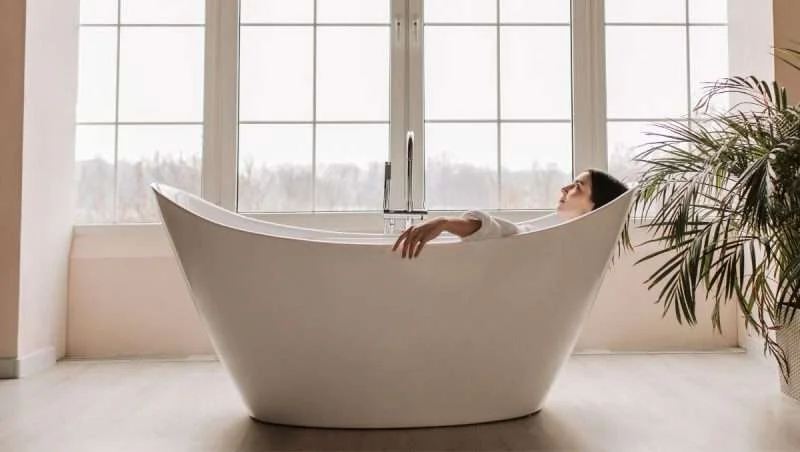 freestanding tub maintenance and cleaning tips