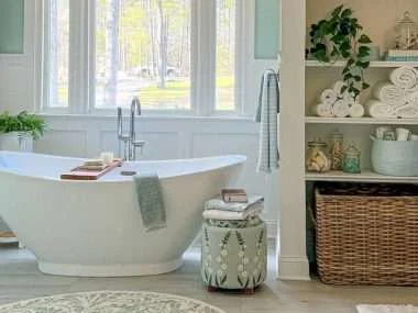 right size freestanding tub for your bathroom